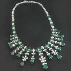 18K White Gold Diamond & Emerald Necklace 15.17dtw 22.44etw