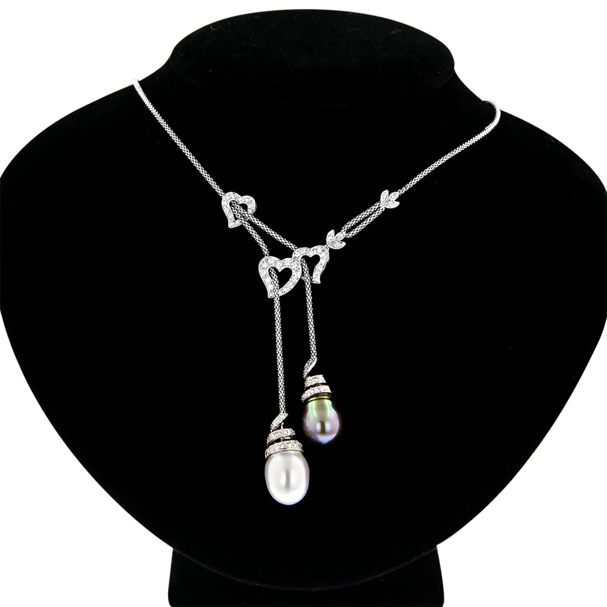 18K White Gold Pearl And Diamond Necklace Hearts 0.84ct 7 18K White Gold Pearl And Diamond Necklace Hearts 0.84ct - Image 5