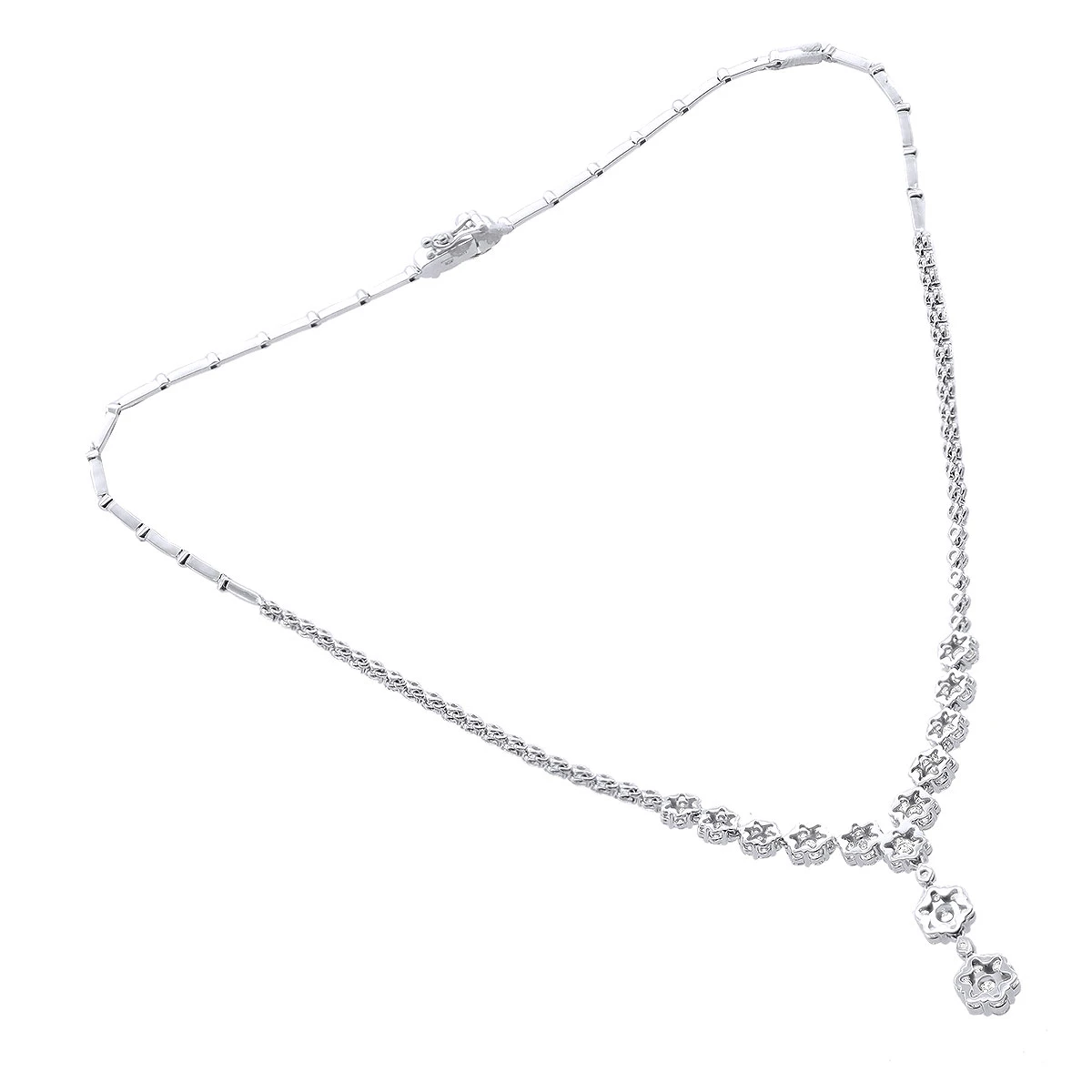 18K White Gold Designer Diamond Flower Necklace For Women 7.10ct 5 18K White Gold Designer Diamond Flower Necklace For Women 7.10ct - Image 4