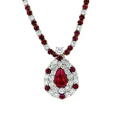 Vintage 18K Gold Ladies Diamond And Ruby Necklace